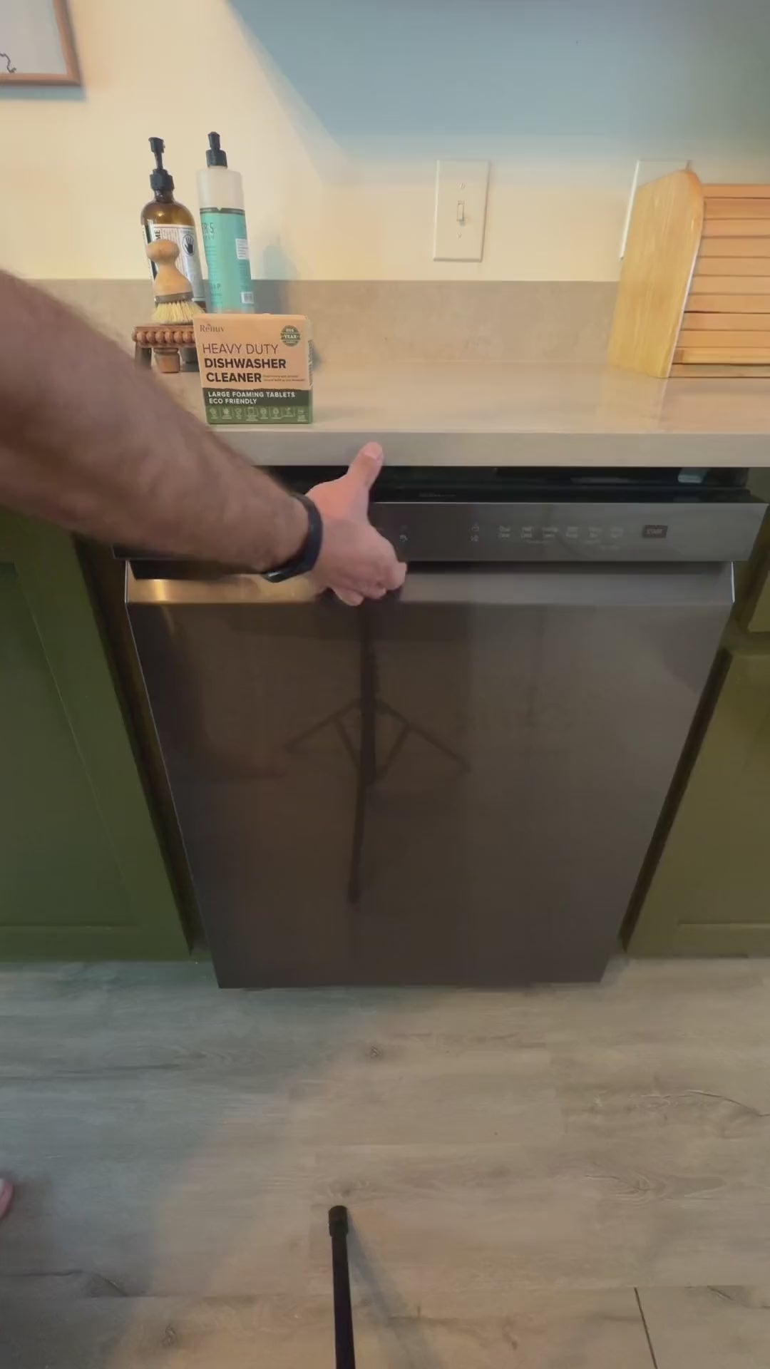 Dishwasher Cleaner and Deodorizer Tablets